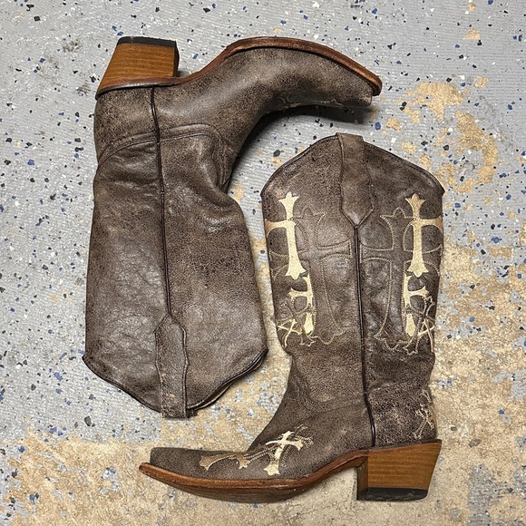 Circle G Brown Heeled Boots with Cream Accents - Picture 2 of 3